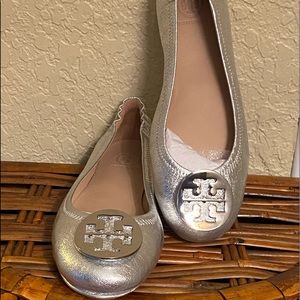 Tory Burch - Authentic Minnie embellished-logo